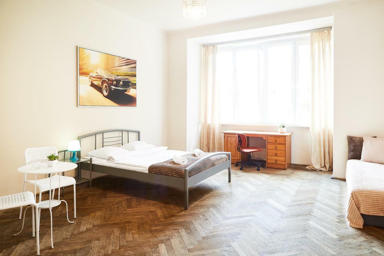 Retro Apartmentments Lobzowska Street Krakow Exterior photo